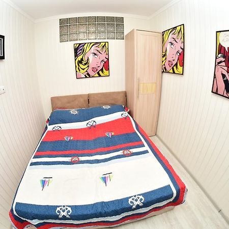 Stars Apartment Батуми Екстериор снимка