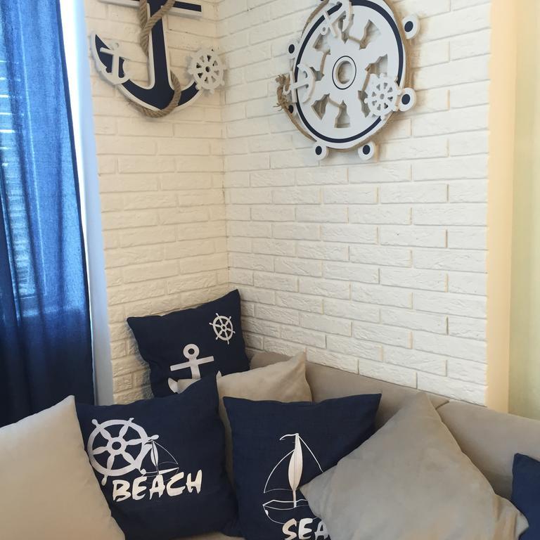 Stars Apartment Батуми Екстериор снимка