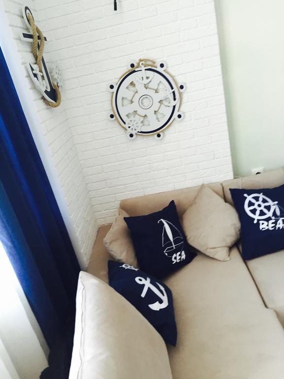 Stars Apartment Батуми Екстериор снимка