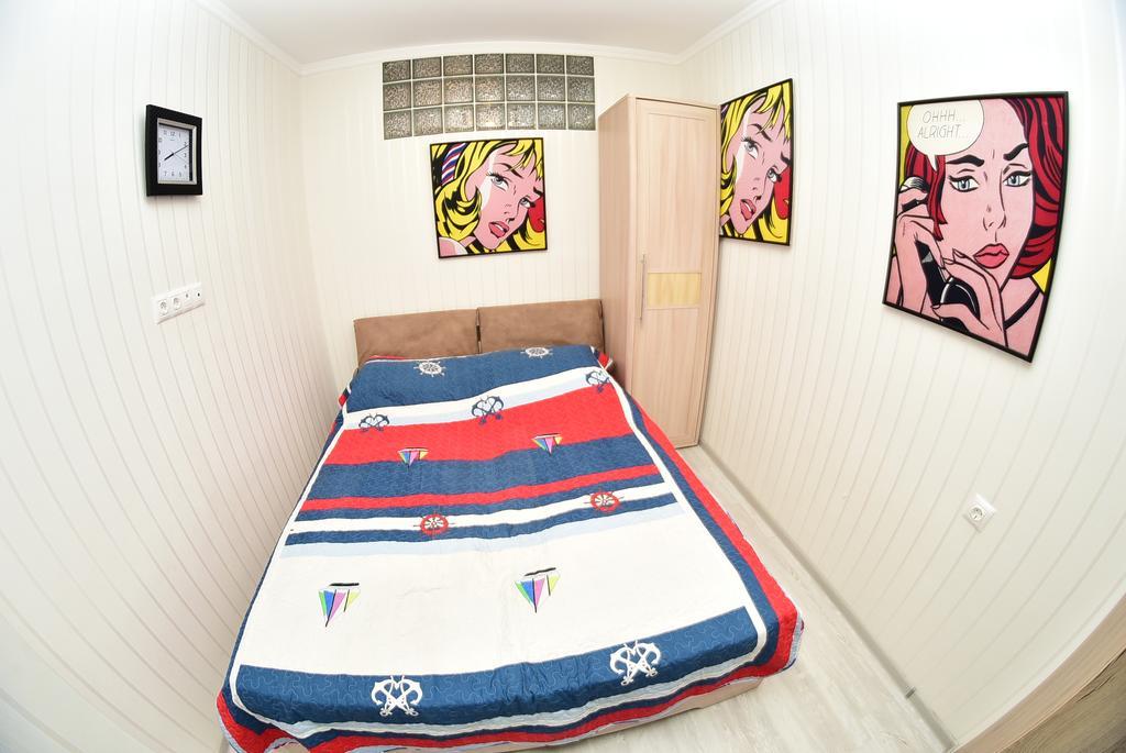 Stars Apartment Батуми Екстериор снимка